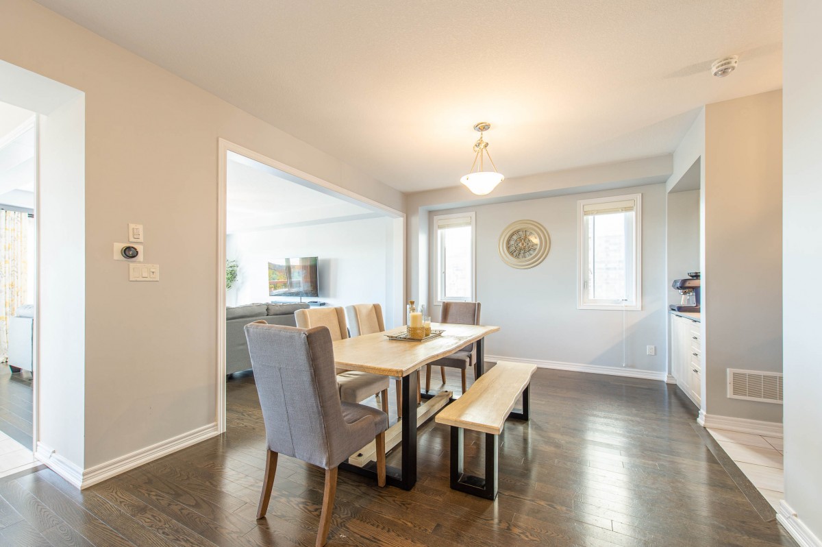 700 LINDEN Drive, Cambridge, Ontario N3H 5L5