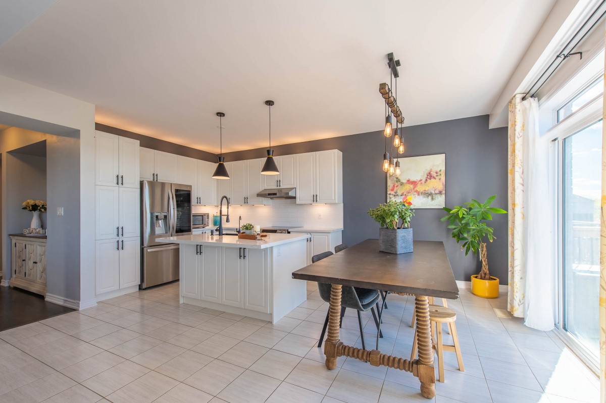700 LINDEN Drive, Cambridge, Ontario N3H 5L5