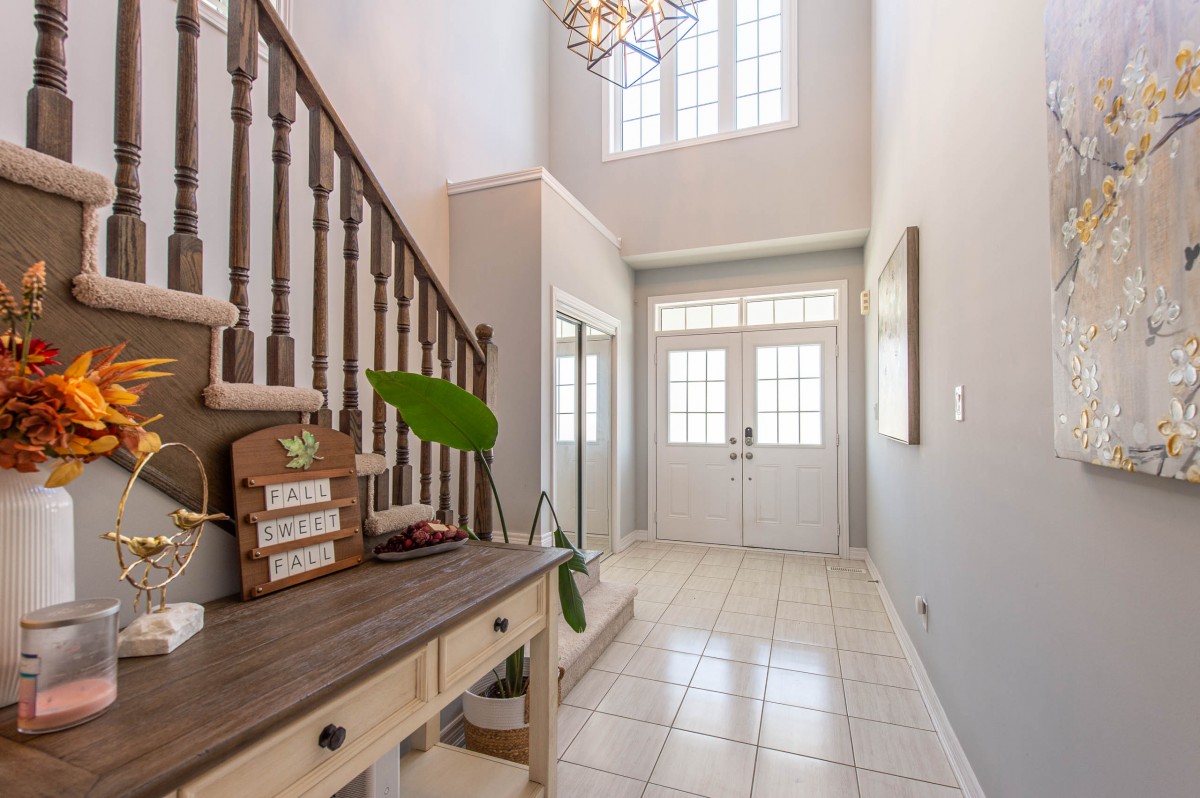 700 LINDEN Drive, Cambridge, Ontario N3H 5L5