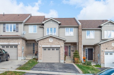 296 BRIARMEADOW Drive, Kitchener, Ontario N2A 4L1