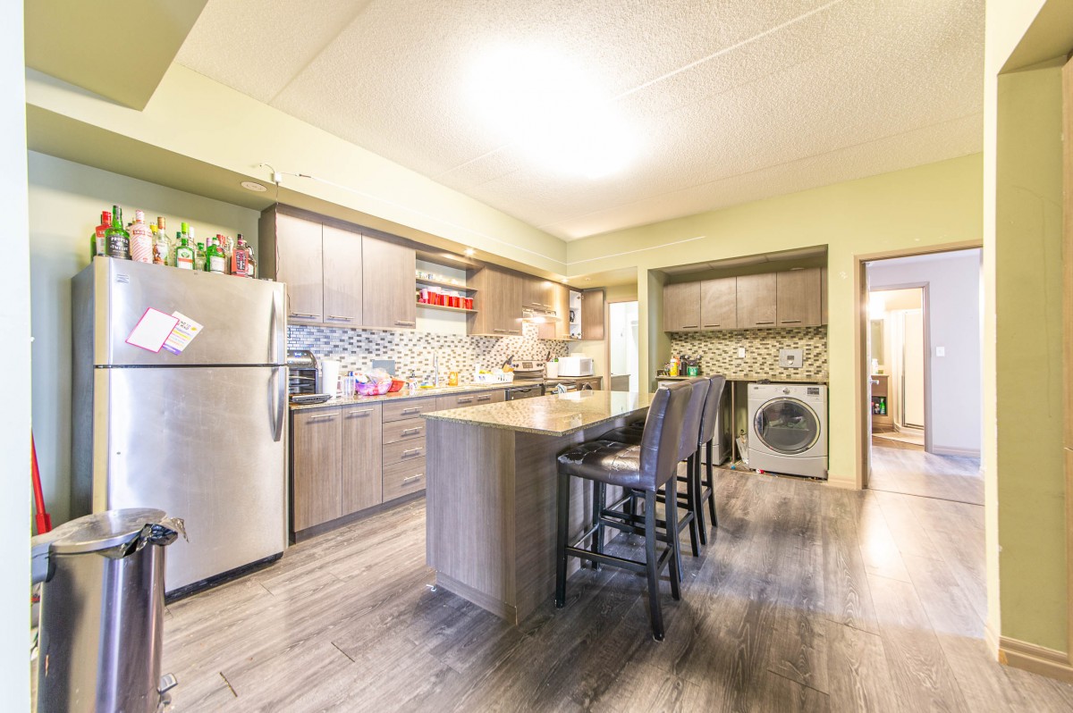 8 HICKORY Street W Unit #701, Waterloo, Ontario, Canada photo 7