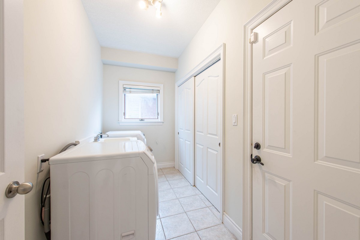 573 WILLOW WOOD Drive, Waterloo, Ontario, Canada photo 7