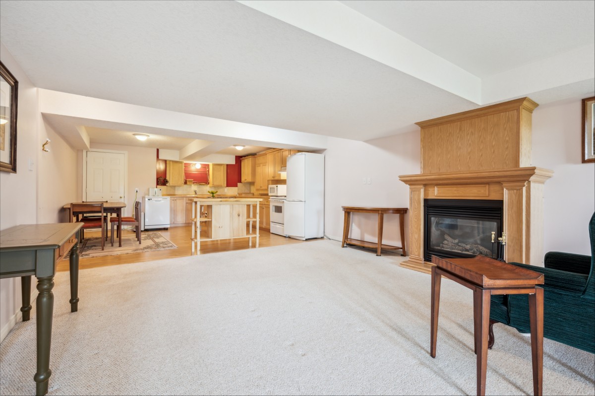 744 BUTTERNUT Avenue, Waterloo, Ontario, Canada photo 35