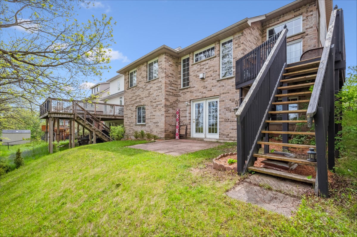 744 BUTTERNUT Avenue, Waterloo, Ontario, Canada photo 45