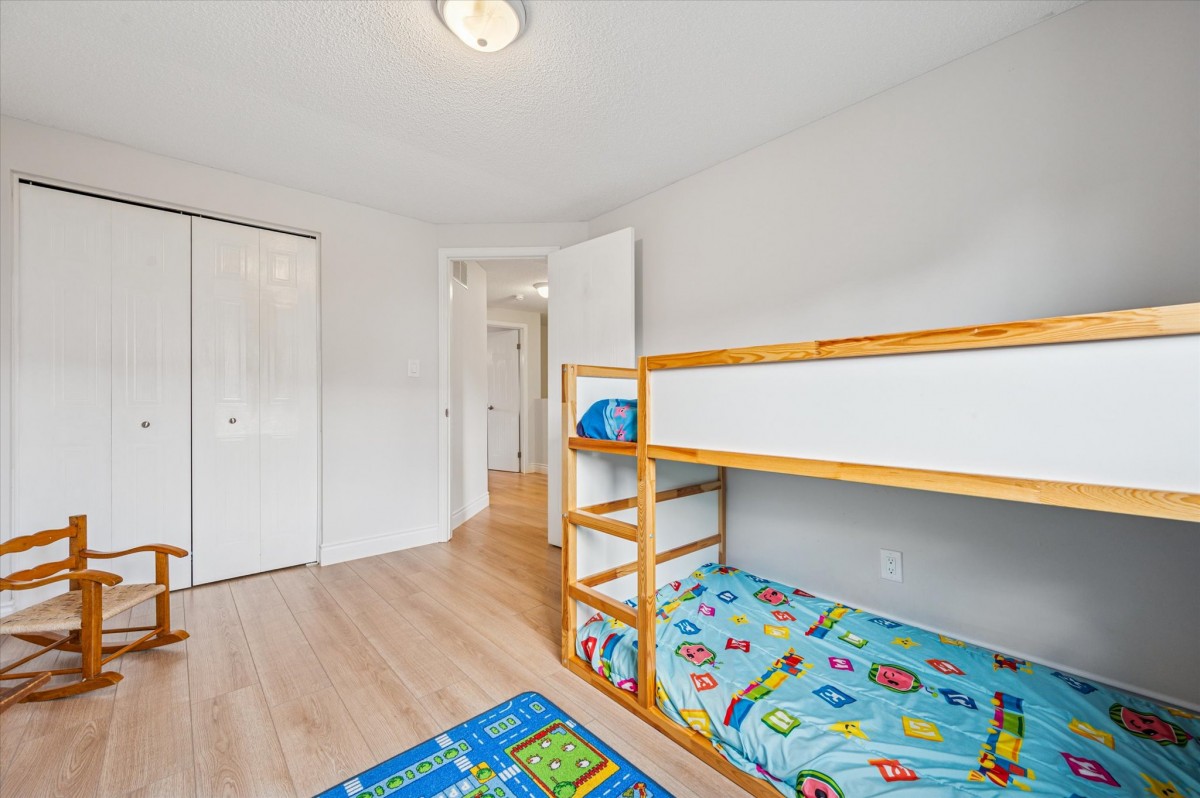 724 PARIS Boulevard, Waterloo, Ontario, Canada photo 19