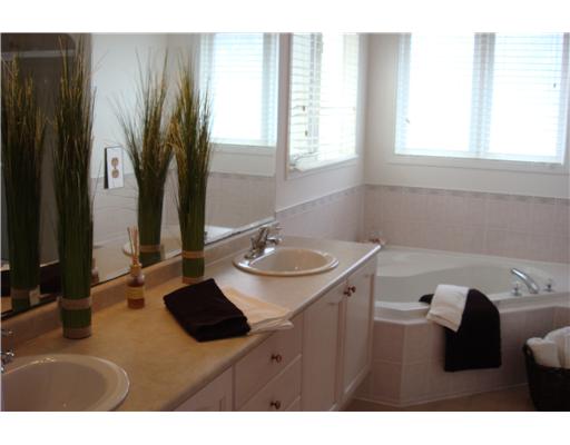 349 SCHOONER CR, Waterloo, Ontario, Canada