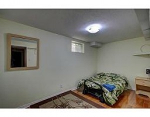 450 GATESTONE Boulevard , Waterloo, Ontario, Canada