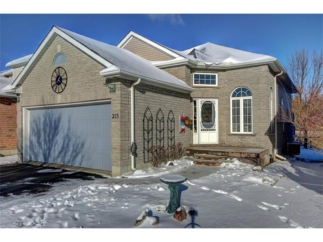 215 Pineland Court, Waterloo, Ontario, Canada
