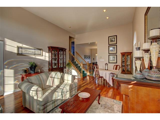 215 Pineland Court, Waterloo, Ontario, Canada