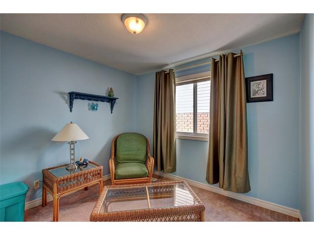 215 Pineland Court, Waterloo, Ontario, Canada