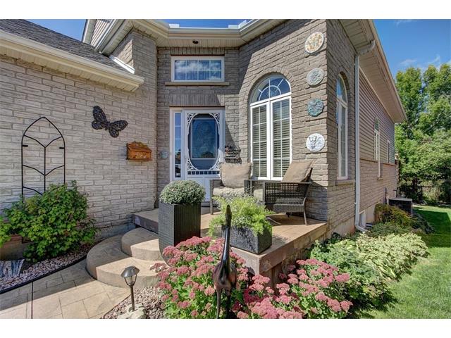 215 Pineland Court, Waterloo, Ontario, Canada
