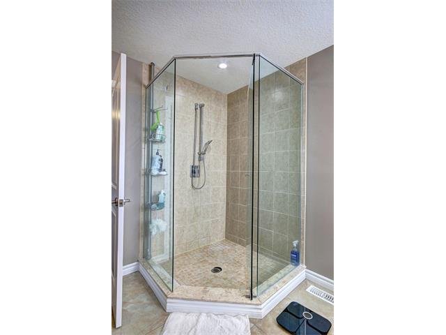 315 Countrystone Crescent, Kitchener, Ontario, Canada