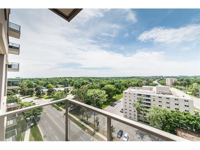 906 223 Erb Street W, Waterloo, Ontario, Canada