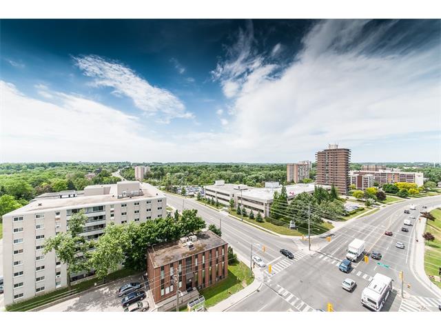 906 223 Erb Street W, Waterloo, Ontario, Canada