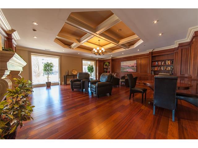 1002 223 Erb Street W, Waterloo, Ontario, Canada