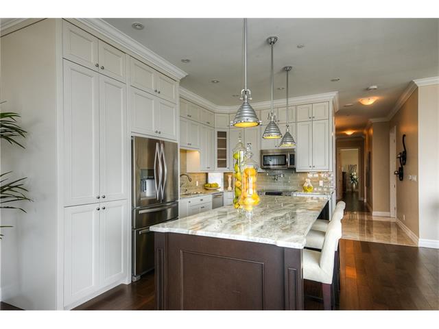 1002 223 Erb Street W, Waterloo, Ontario, Canada