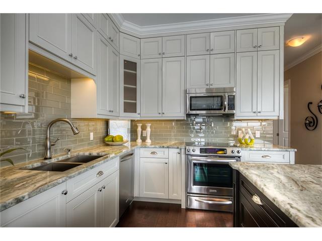 1002 223 Erb Street W, Waterloo, Ontario, Canada