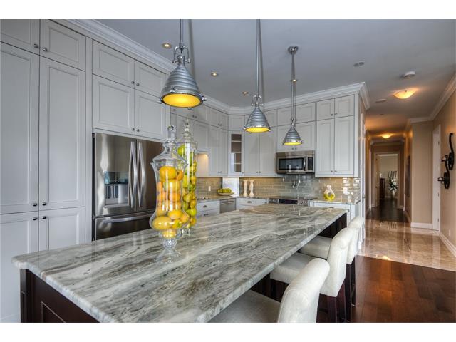1002 223 Erb Street W, Waterloo, Ontario, Canada