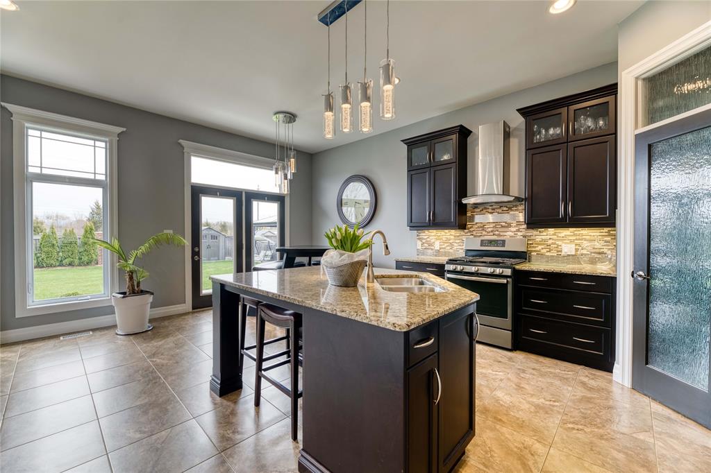 2977 MARYS LANE, Sarnia Ontario, Canada