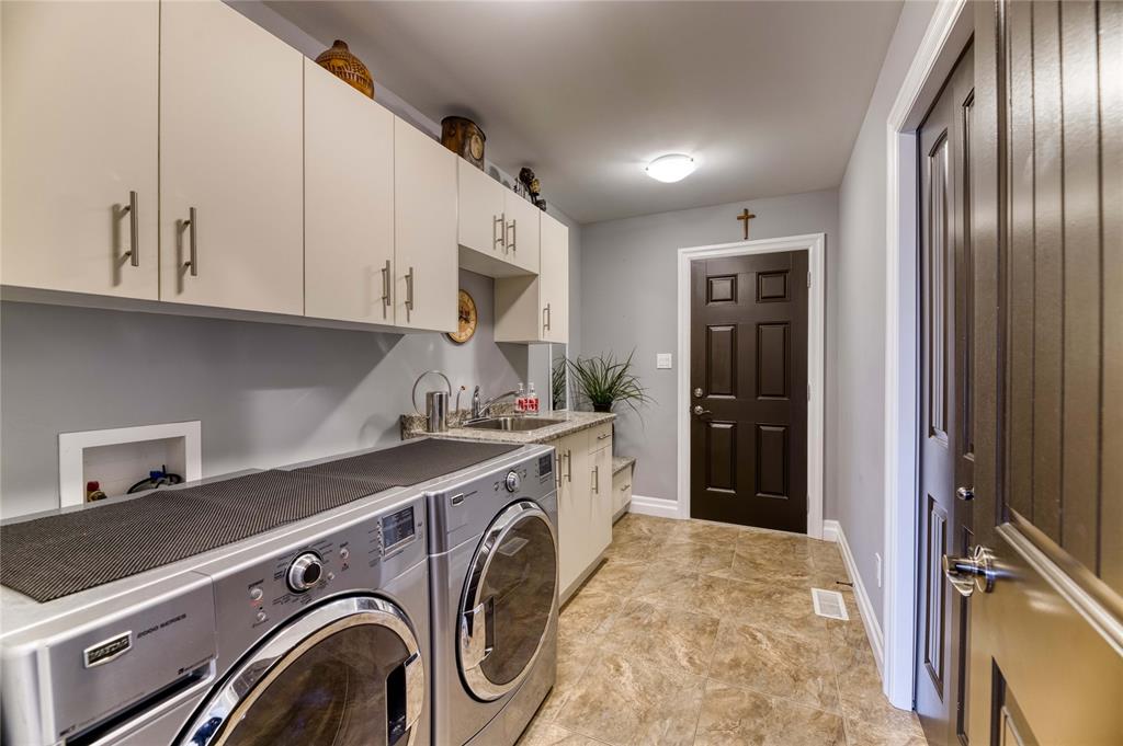 2977 MARYS LANE, Sarnia Ontario, Canada