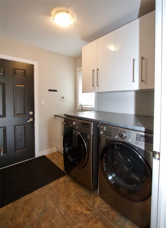 705 REMINGTON Court, Sarnia, Ontario, Canada