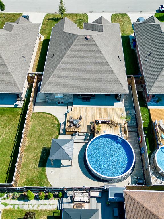 705 REMINGTON Court, Sarnia, Ontario, Canada