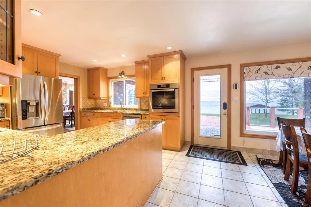 1801 MODELAND Road, Sarnia, Ontario, Canada