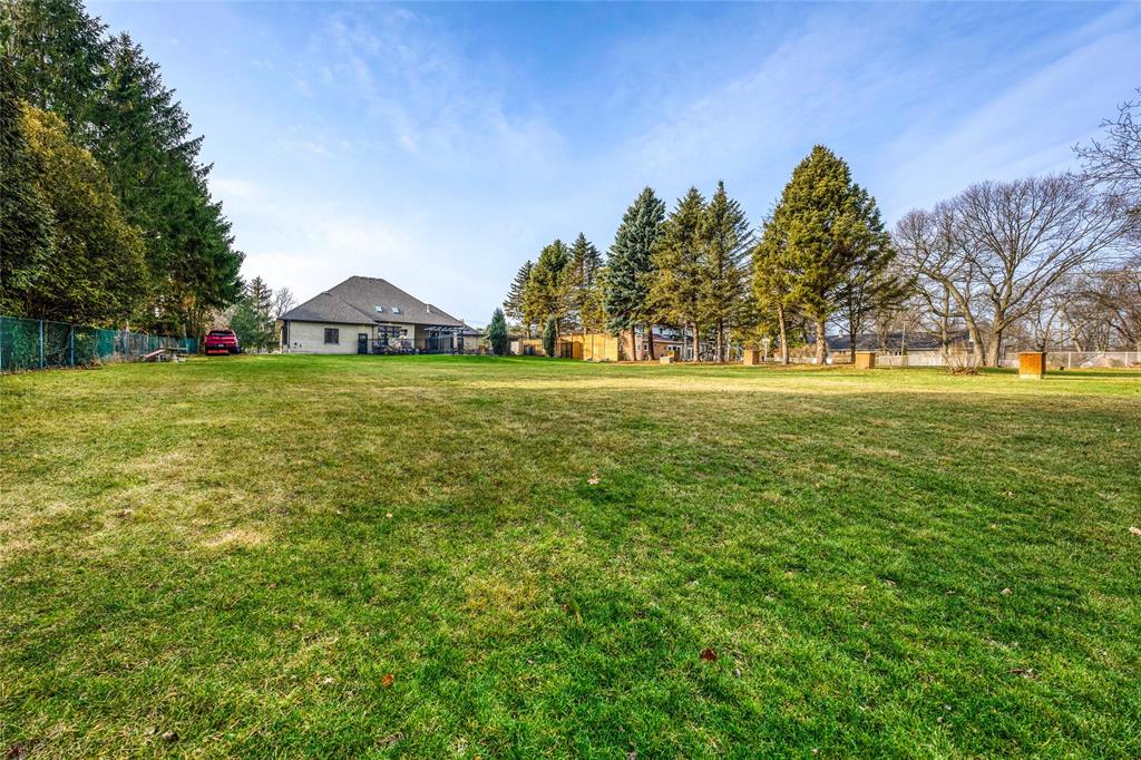 1726 MODELAND Road, Sarnia, Ontario, Canada