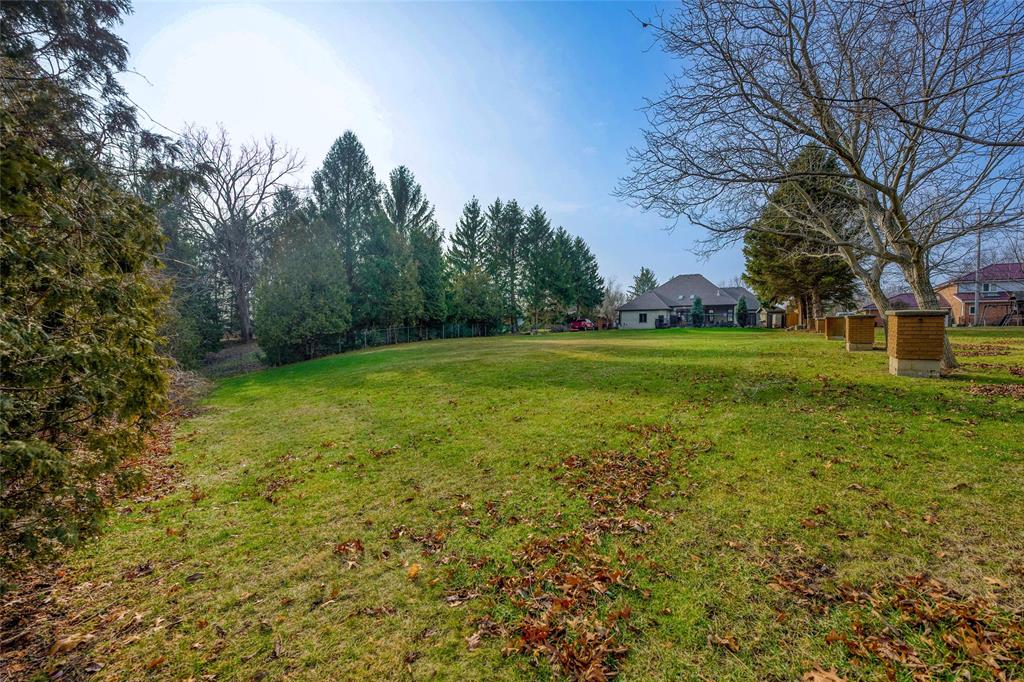 1726 MODELAND Road, Sarnia, Ontario, Canada