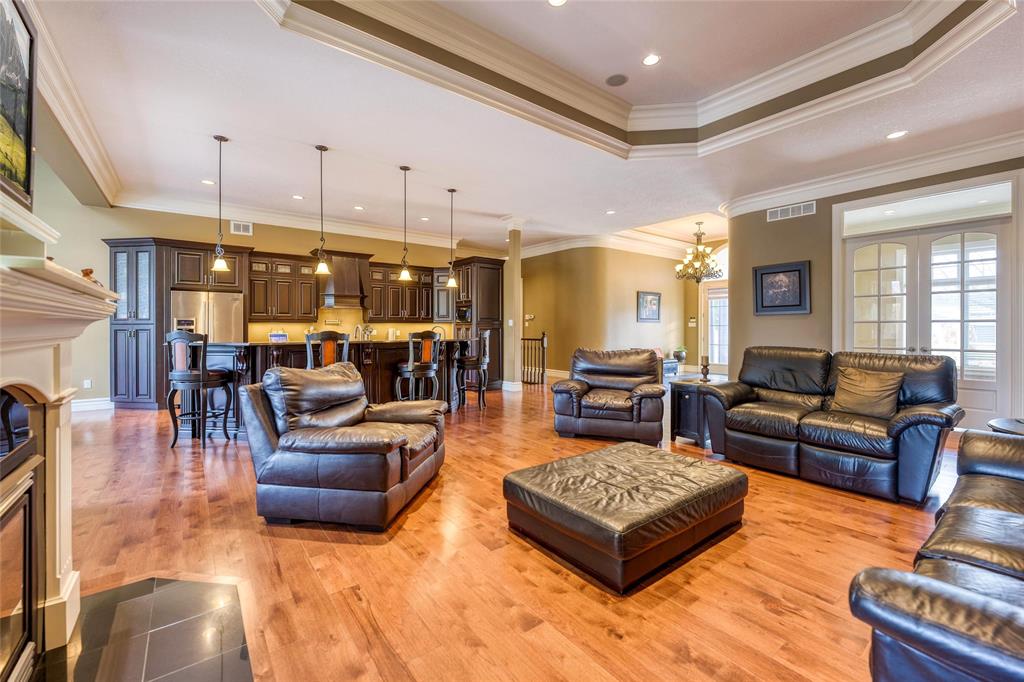 1726 MODELAND Road, Sarnia, Ontario, Canada