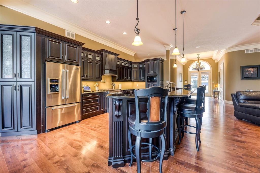 1726 MODELAND Road, Sarnia, Ontario, Canada