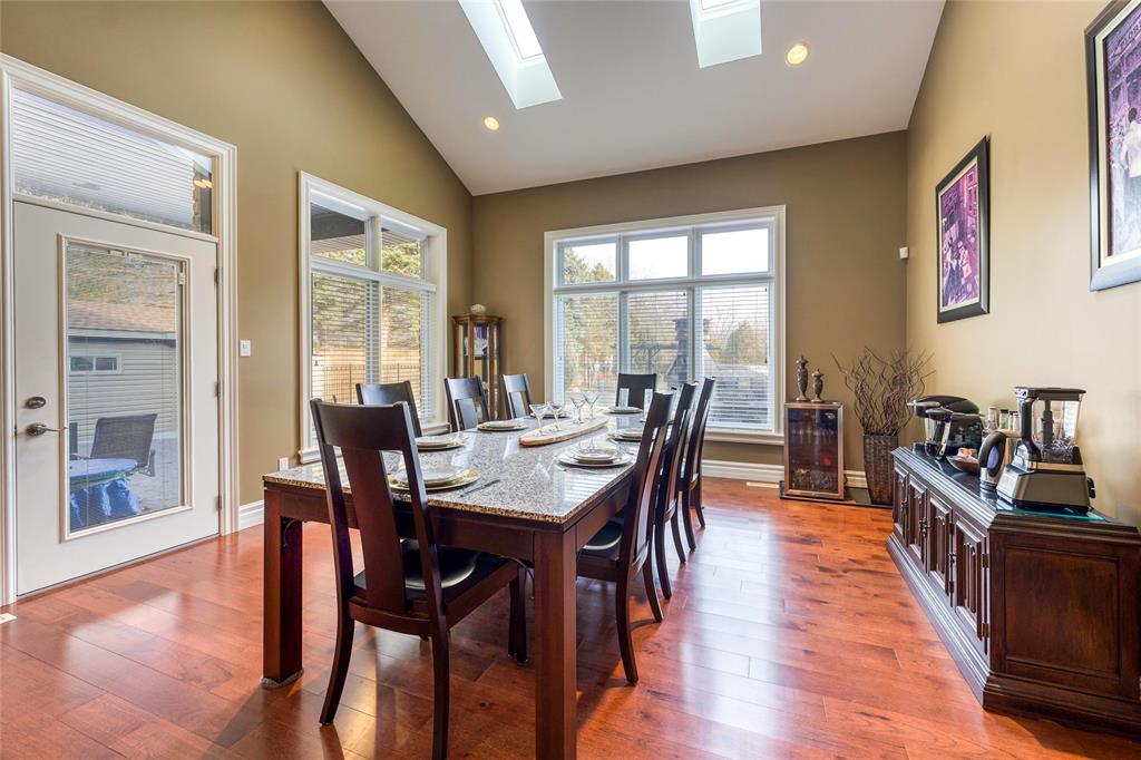 1726 MODELAND Road, Sarnia, Ontario, Canada