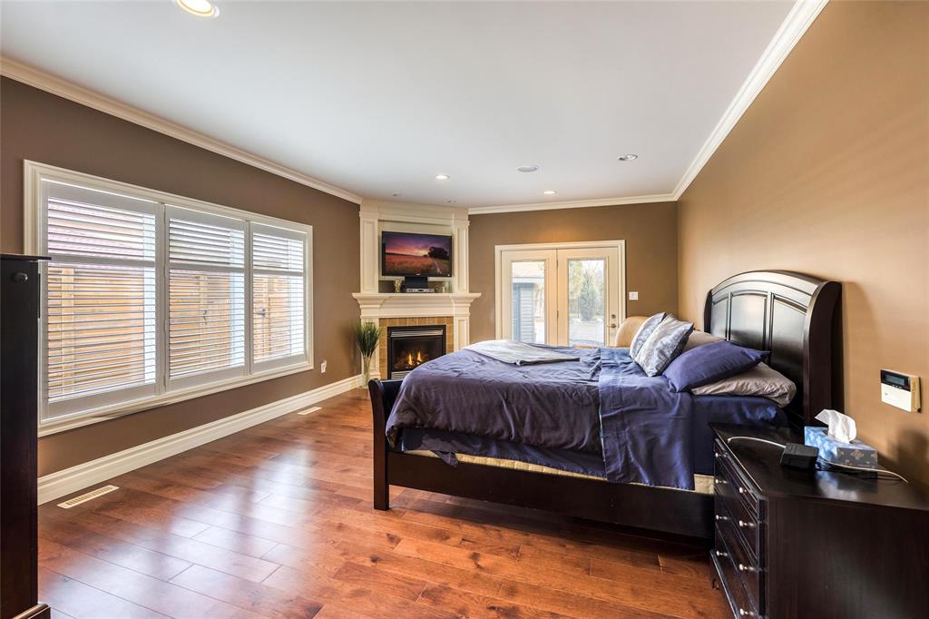 1726 MODELAND Road, Sarnia, Ontario, Canada