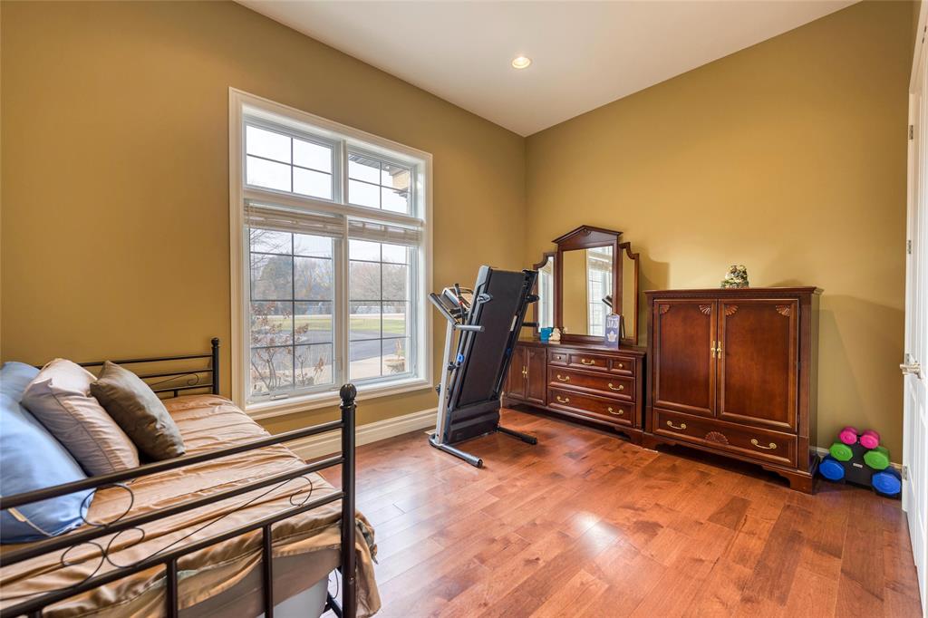 1726 MODELAND Road, Sarnia, Ontario, Canada