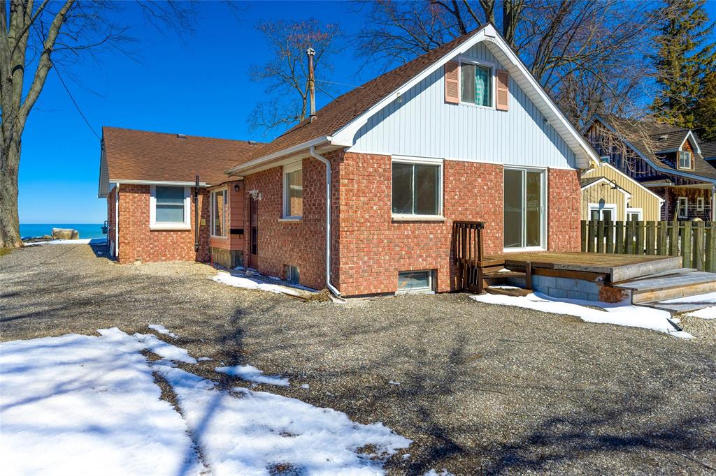 2293 PASSINGHAM Drive, Sarnia, Ontario, Canada