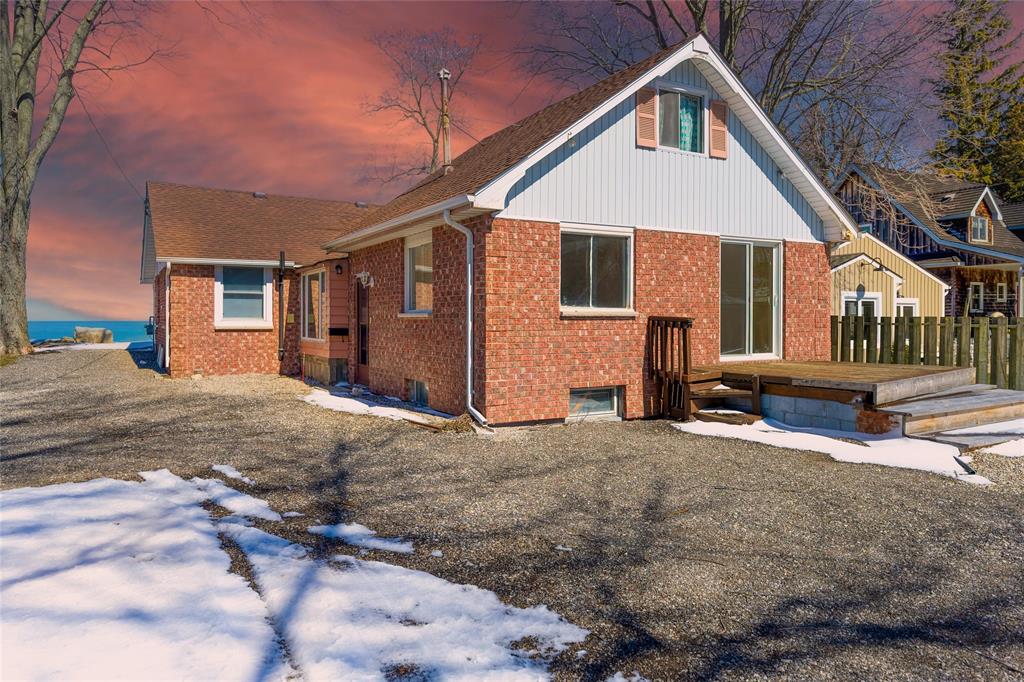 2293 PASSINGHAM Drive, Sarnia, Ontario, Canada