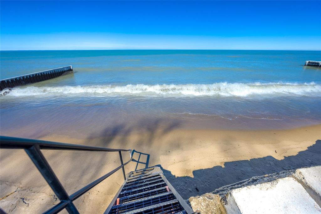 2293 PASSINGHAM Drive, Sarnia, Ontario, Canada