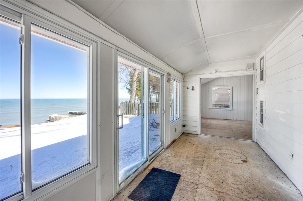 2293 PASSINGHAM Drive, Sarnia, Ontario, Canada