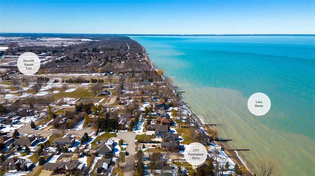 2293 PASSINGHAM Drive, Sarnia, Ontario, Canada