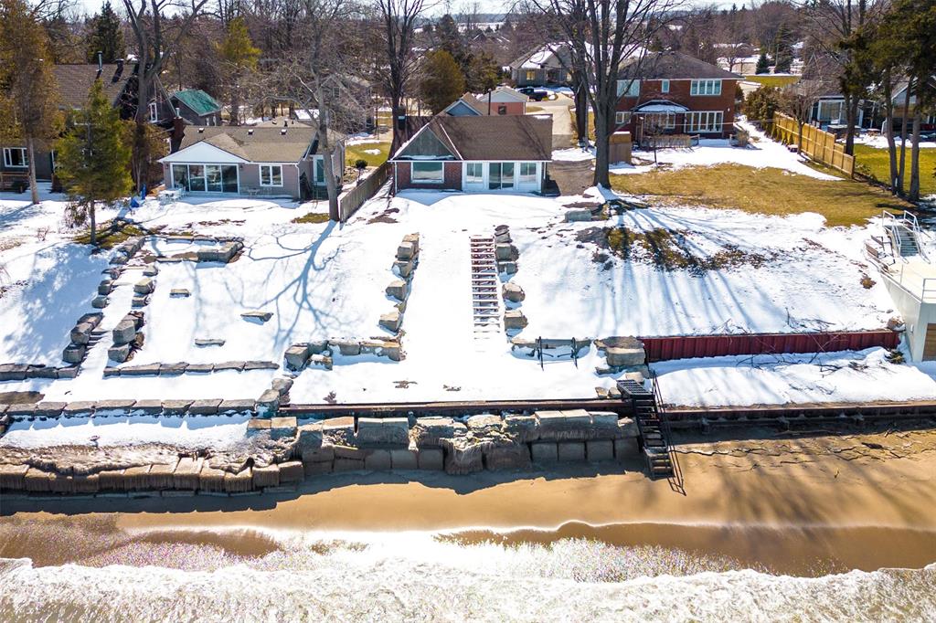 2293 PASSINGHAM Drive, Sarnia, Ontario, Canada