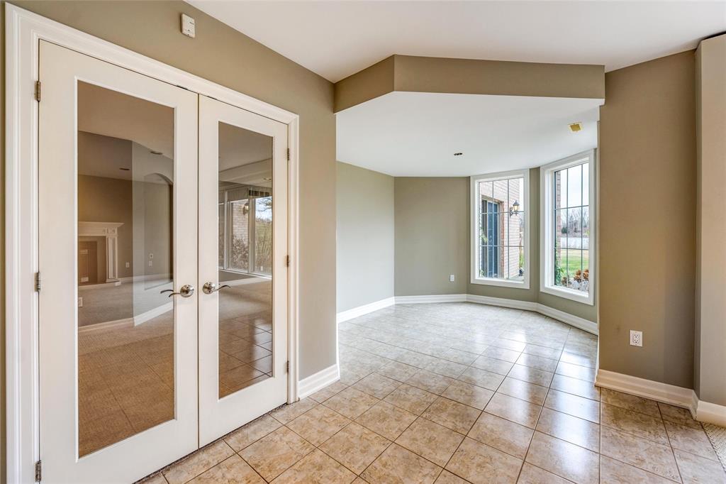 1671 MODELAND Road, Sarnia, Ontario, Canada