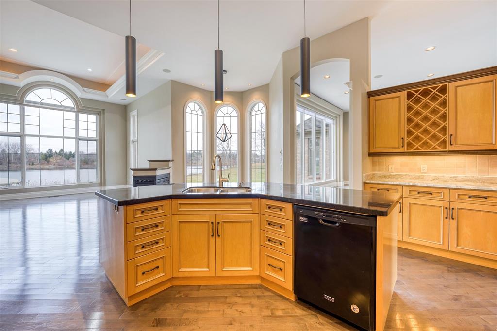 1671 MODELAND Road, Sarnia, Ontario, Canada