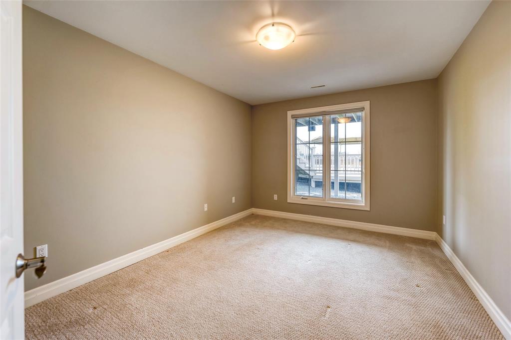 1671 MODELAND Road, Sarnia, Ontario, Canada
