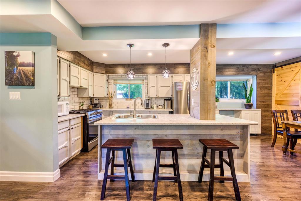 8429 DEFORE Drive, Lambton Shores, Ontario, Canada