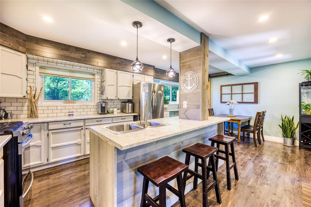 8429 DEFORE Drive, Lambton Shores, Ontario, Canada