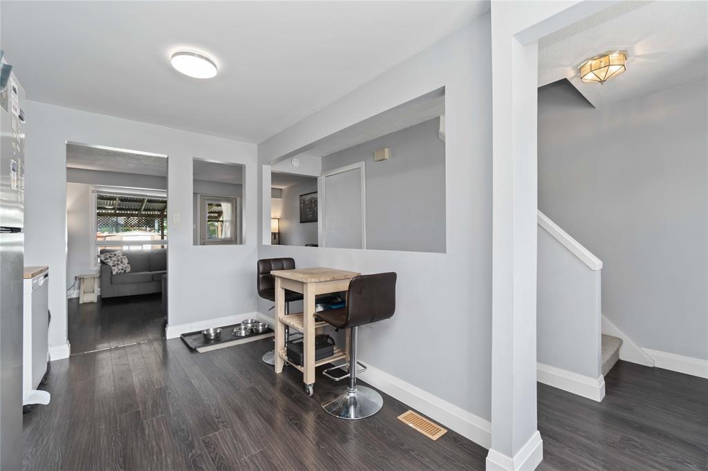 1327 ASCOT Circle, Sarnia, Ontario, Canada