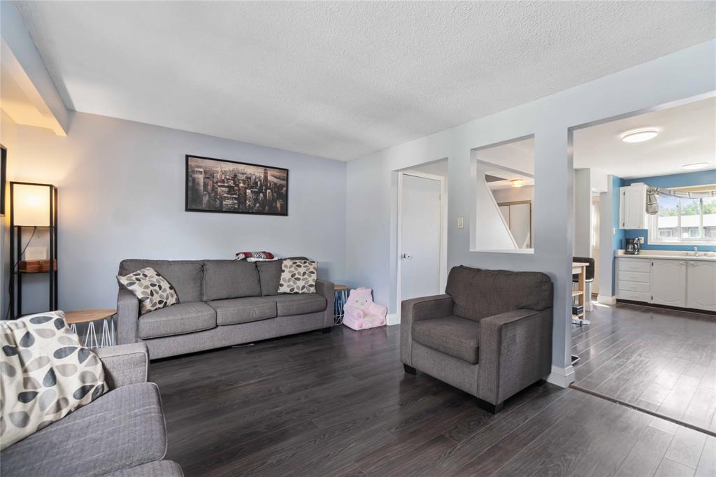 1327 ASCOT Circle, Sarnia, Ontario, Canada