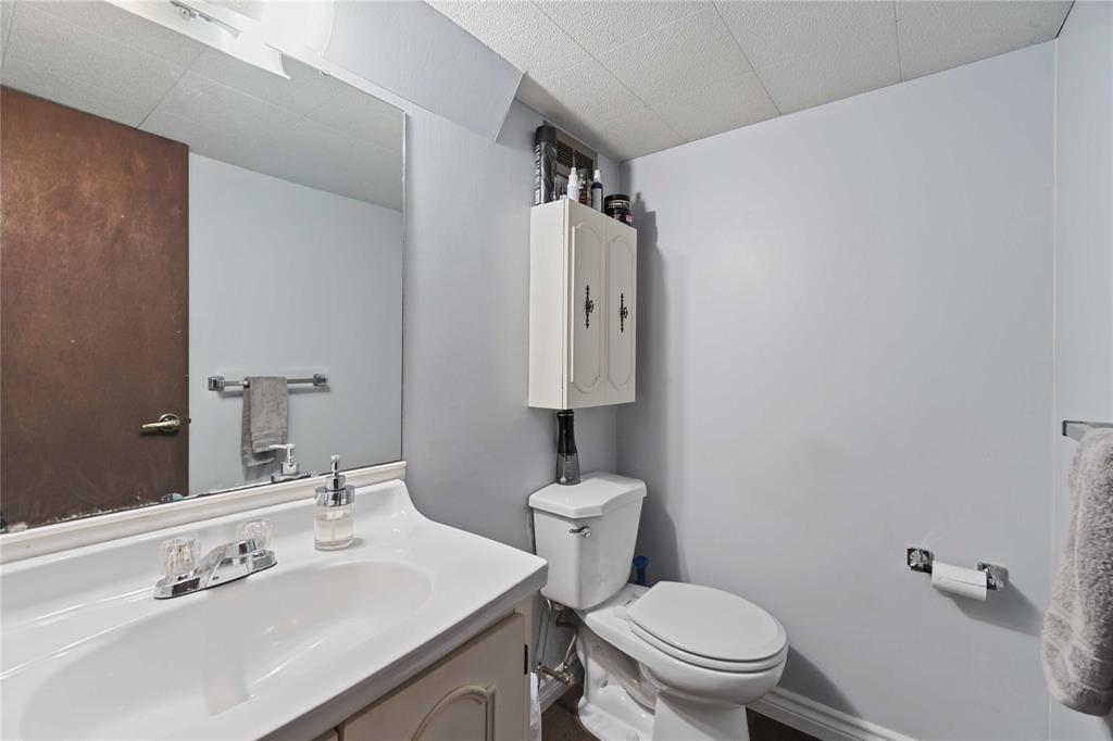 1327 ASCOT Circle, Sarnia, Ontario, Canada