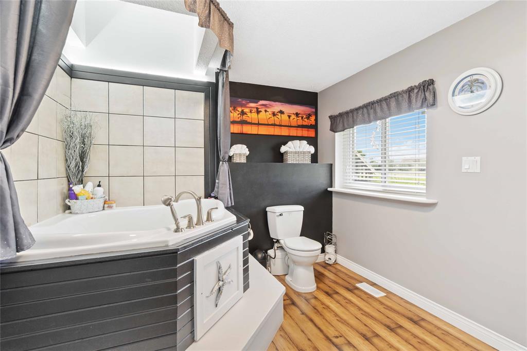 1500 OLD LONDON Road, Sarnia, Ontario, Canada