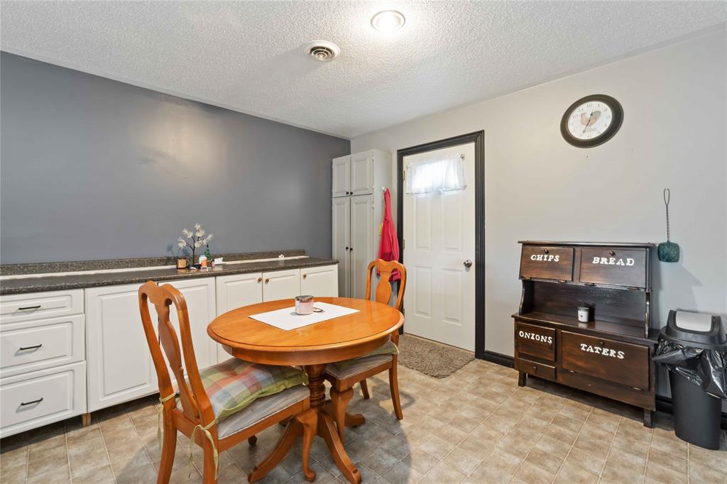 1500 OLD LONDON Road, Sarnia, Ontario, Canada